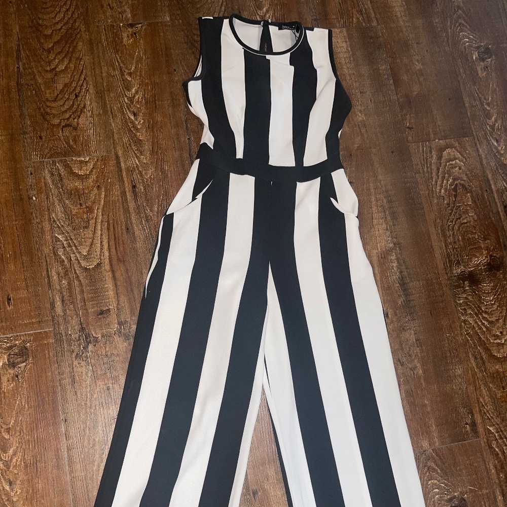 Petite Monochrome High neck striped Jumpsuit